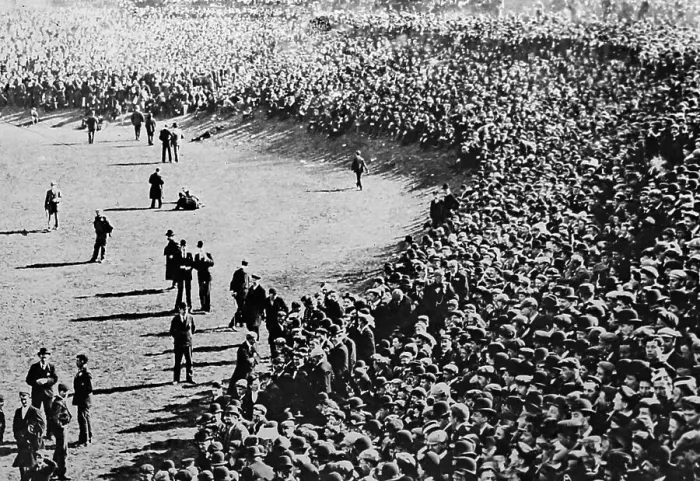 Framed Print : Crowd at a football match - early 1900s Framed Print : Crowd at a football match - early 1900s