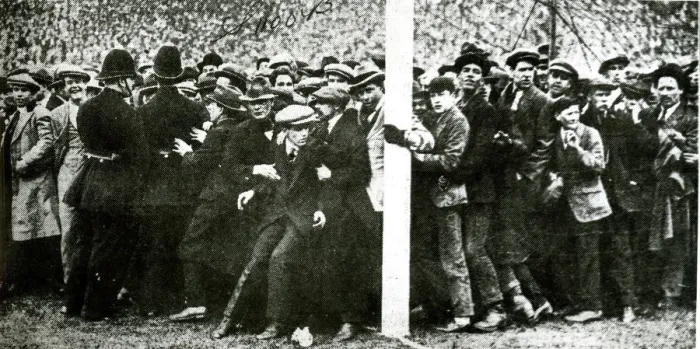 Framed Print : Crowd held back, FA Cup Final, West Ham v Bolton Framed Print : Crowd held back, FA Cup Final, West Ham v Bolton