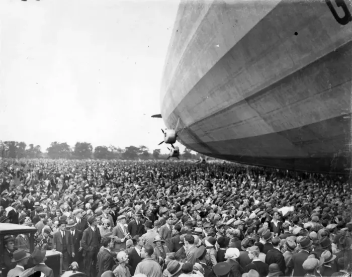 Framed Print : Crowds broke bounds at Hanworth Aero Park Framed Print : Crowds broke bounds at Hanworth Aero Park