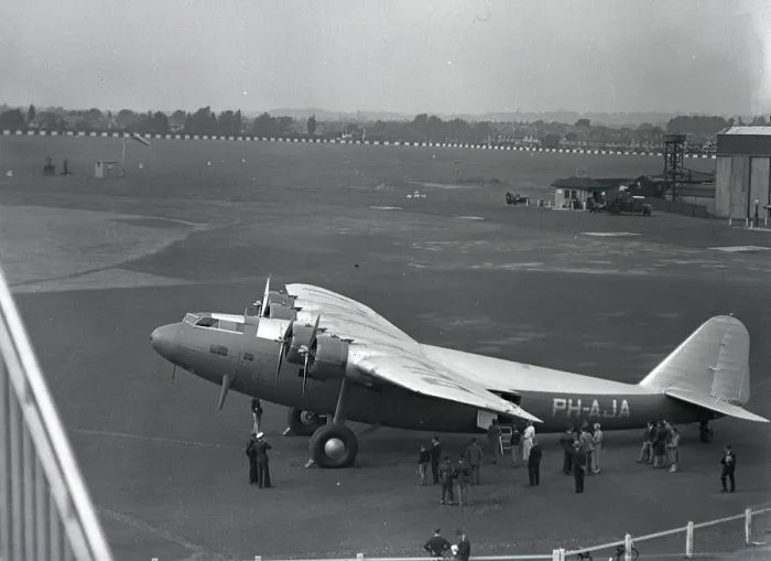 Framed Print : Croydon Airport - Fokker F. XXXVI PH-AJA