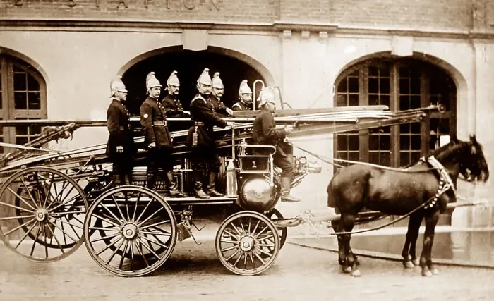 Framed Print : Croydon Fire Brigade in 1910 Framed Print : Croydon Fire Brigade in 1910