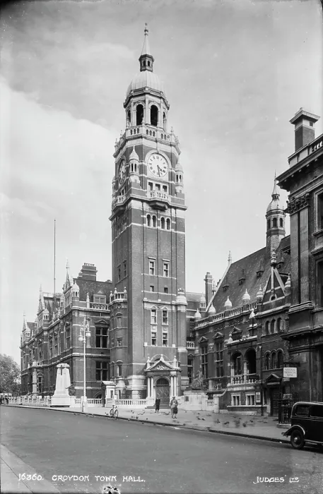 Framed Print : Croydon Town Hall Framed Print : Croydon Town Hall