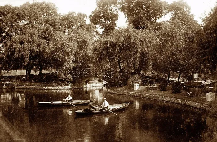 Framed Print : Croydon Wandle Park early 1900s Framed Print : Croydon Wandle Park early 1900s
