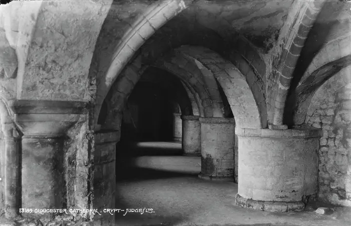 Framed Print : Crypt of Gloucester Cathedral Framed Print : Crypt of Gloucester Cathedral