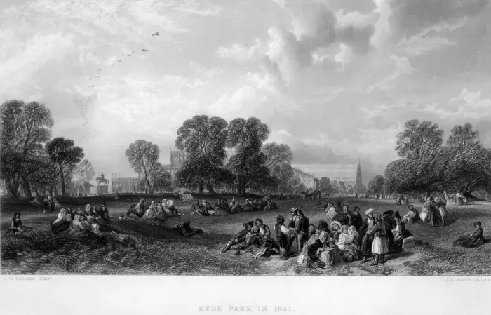 Framed Print : CRYSTAL PALACE IN B+W Framed Print : CRYSTAL PALACE IN B+W
