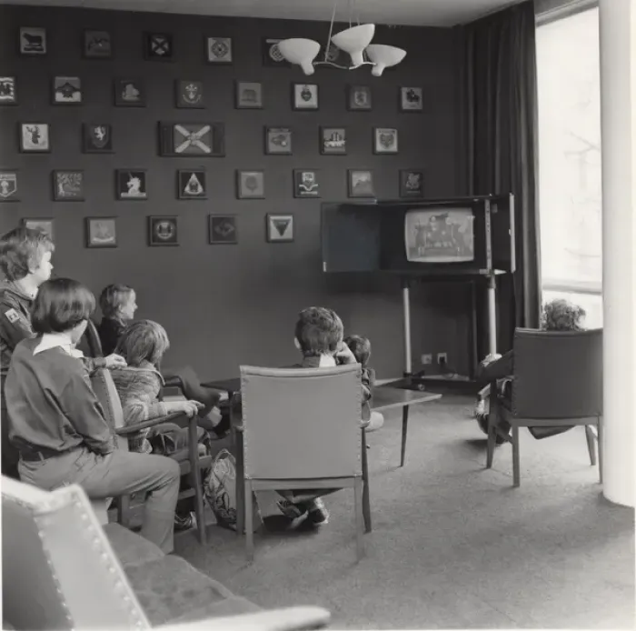 Framed Print : Cub Scouts watching TV at Baden Powell House, London Framed Print : Cub Scouts watching TV at Baden Powell House, London