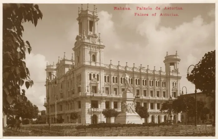 Framed Print : Cuba - Havana - Palace of Asturias Framed Print : Cuba - Havana - Palace of Asturias