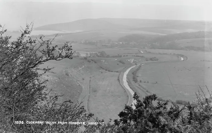 Framed Print : Cuckmere Valley from Hindover Framed Print : Cuckmere Valley from Hindover
