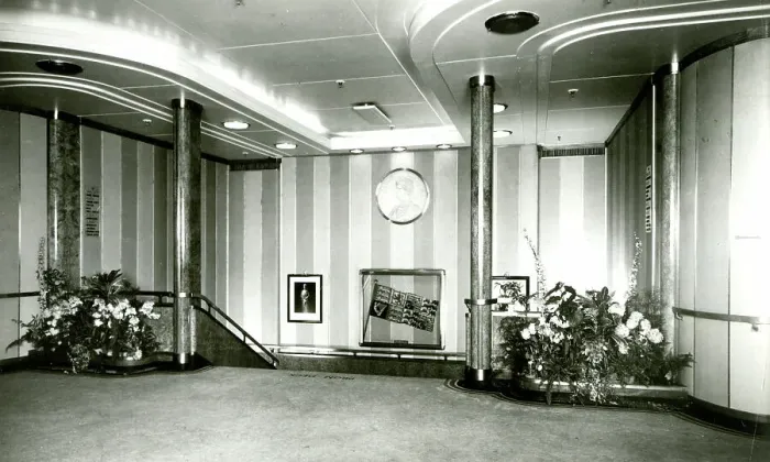 Framed Print : Cunard White Star, RMS Queen Mary, Entrance Hall Framed Print : Cunard White Star, RMS Queen Mary, Entrance Hall