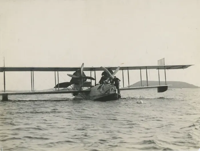 Framed Print : A Curtiss H12 Large America picking up a buoy at RNAS Tr?