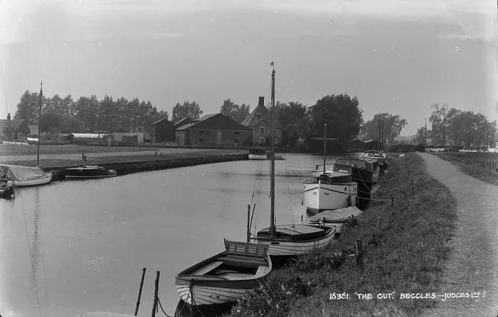 Framed Print : The Cut, Beccles Framed Print : The Cut, Beccles