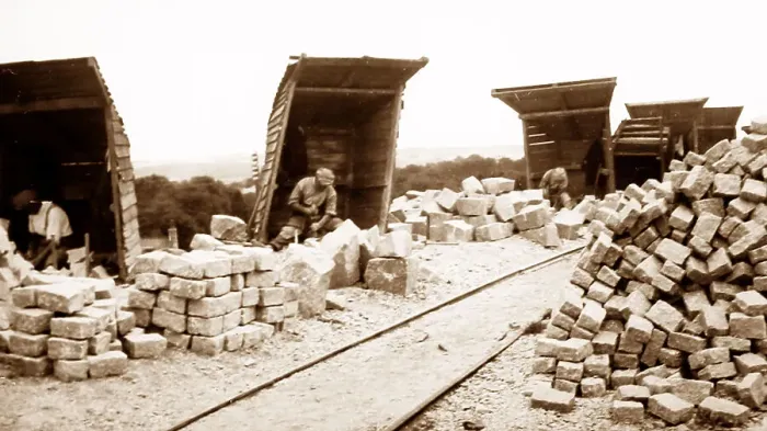 Framed Print : Cutting setts, Rubislaw Quarry early 1900s Framed Print : Cutting setts, Rubislaw Quarry early 1900s