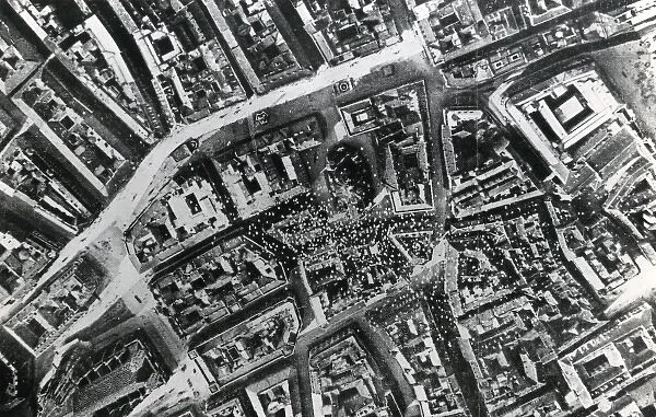 D Annunzios propaganda drop over Vienna, WW1