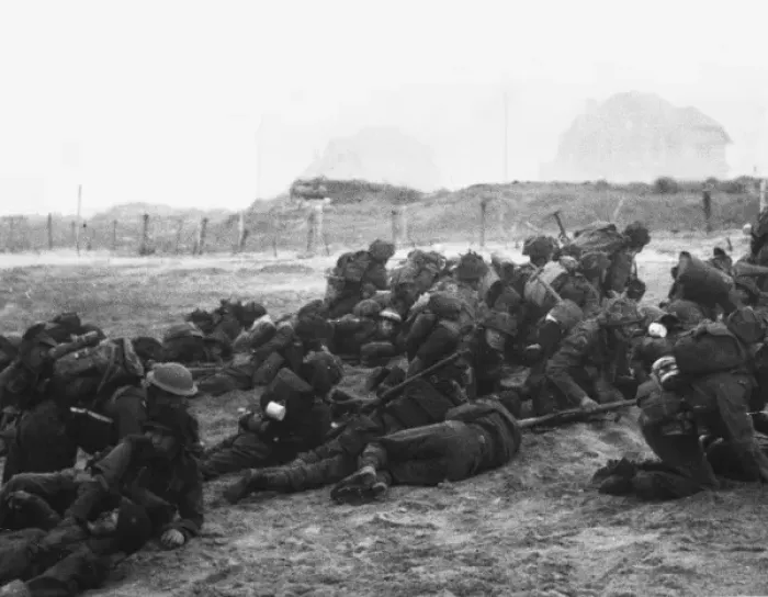 Framed Print : D-Day - Landing of the 13th / 18th Hussars Framed Print : D-Day - Landing of the 13th / 18th Hussars