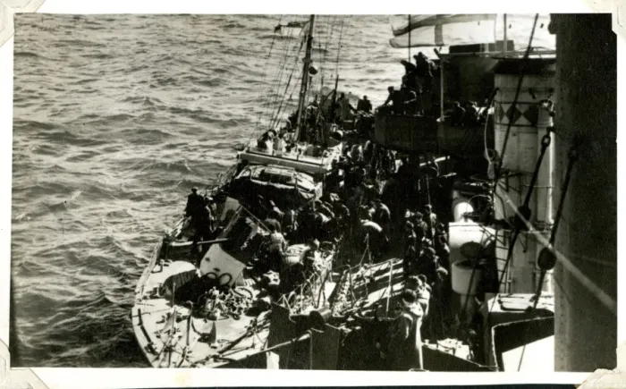 Framed Print : D-Day scene at sea off Normandy, France, WW2 Framed Print : D-Day scene at sea off Normandy, France, WW2