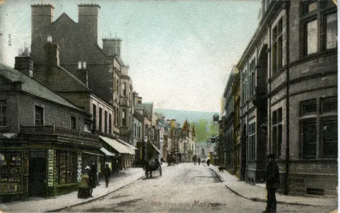Framed Print : Dale Crescent, Matlock, England Framed Print : Dale Crescent, Matlock, England