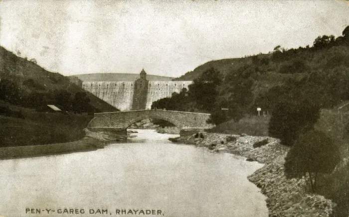 Framed Print : The Dam, Pen-y-Carreg, Powys Framed Print : The Dam, Pen-y-Carreg, Powys