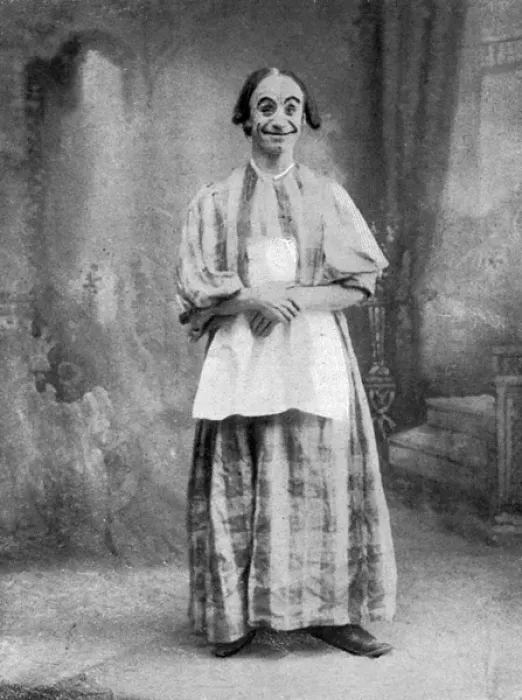 Framed Print : Dan Leno as Mrs. Kelly. Date: 1903 Framed Print : Dan Leno as Mrs. Kelly. Date: 1903