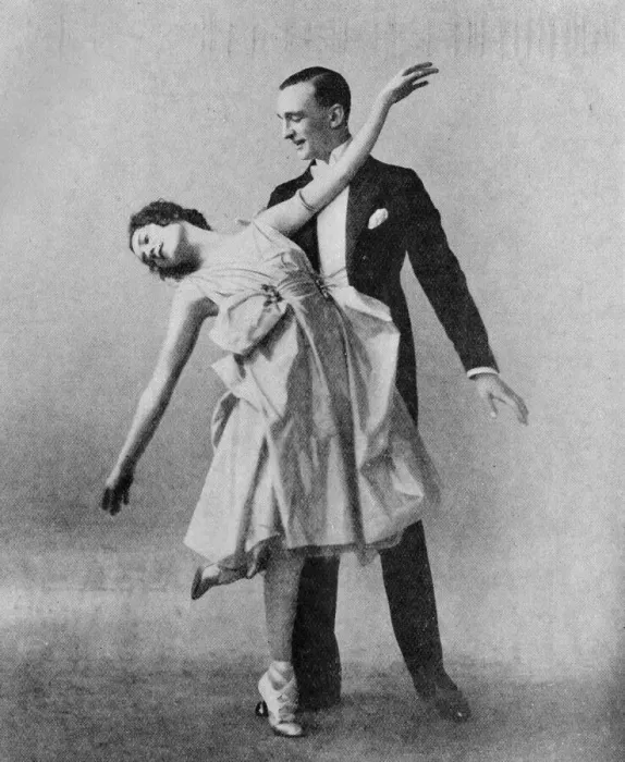 Framed Print : The dancers Marjorie Moss and Geroges Fontana, London, 1920 Framed Print : The dancers Marjorie Moss and Geroges Fontana, London, 1920