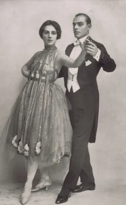 Framed Print : the dancing team of Florence Walton and Maurice, New York, 1 Framed Print : the dancing team of Florence Walton and Maurice, New York, 1