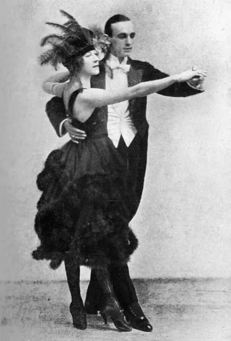 Framed Print : The Dancing Team of Moss and Fontana, London, 1919 Framed Print : The Dancing Team of Moss and Fontana, London, 1919