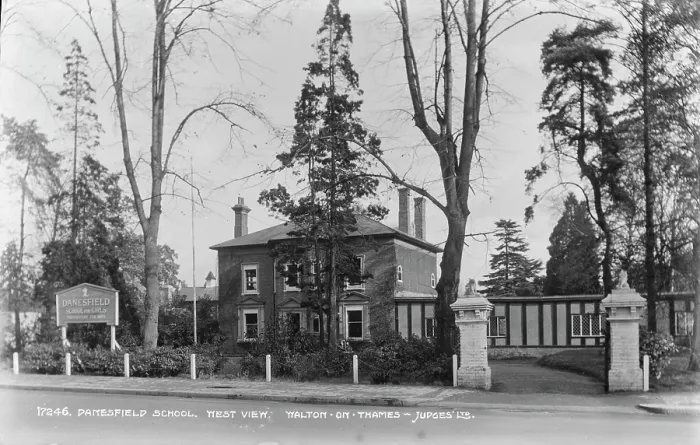 Framed Print : Danesfield School - West View Framed Print : Danesfield School - West View