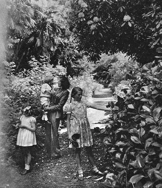 Daphne du Maurier and family at their Cornish home