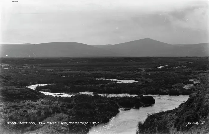 Framed Print : Dartmoor: Taw Marsh and Steeperton Tor Framed Print : Dartmoor: Taw Marsh and Steeperton Tor