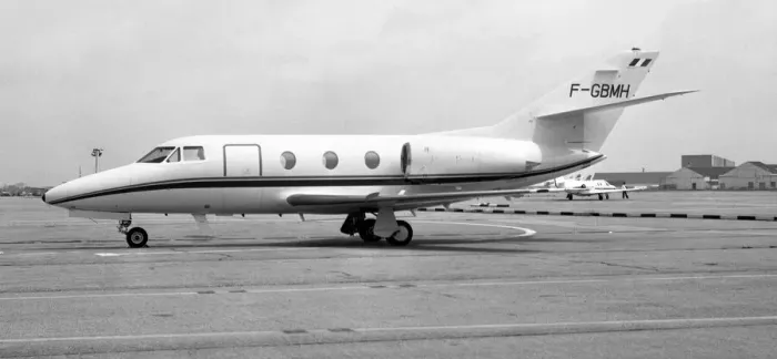 Framed Print : Dassault Falcon 10 F-GBMH Framed Print : Dassault Falcon 10 F-GBMH