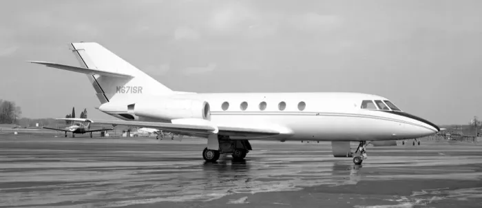 Framed Print : Dassault Falcon 20C N671SR Framed Print : Dassault Falcon 20C N671SR