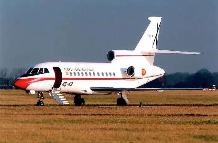 Framed Print : Dassault Falcon 900B T. 18-4 - 45-43 Framed Print : Dassault Falcon 900B T. 18-4 - 45-43