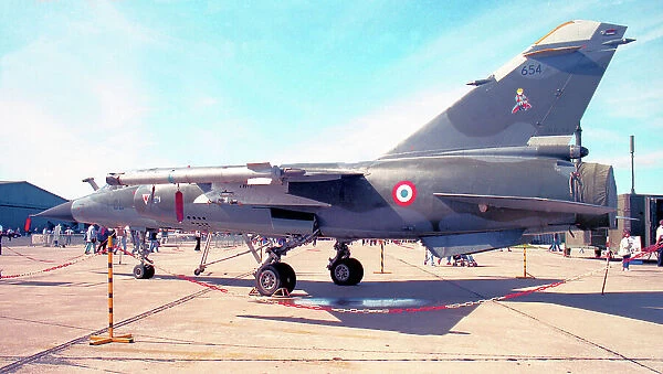Dassault Mirage F. 1CR 654 - 33-CL