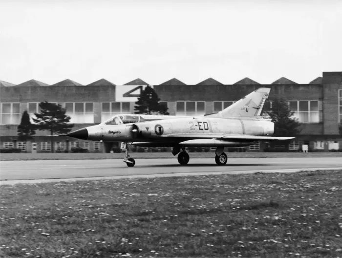 Framed Print : Dassault Mirage III / 3 Framed Print : Dassault Mirage III / 3