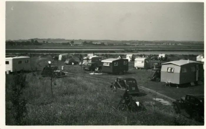 Framed Print : Daviss Caravan Camp, Hullbridge, Essex Framed Print : Daviss Caravan Camp, Hullbridge, Essex