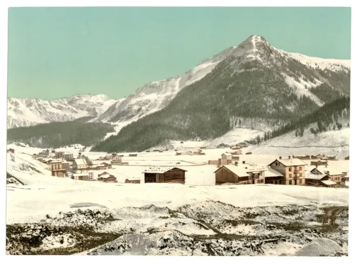 Framed Print : Davos, Dorfli and Seehorn, in winter, Grisons, Switzerland Framed Print : Davos, Dorfli and Seehorn, in winter, Grisons, Switzerland
