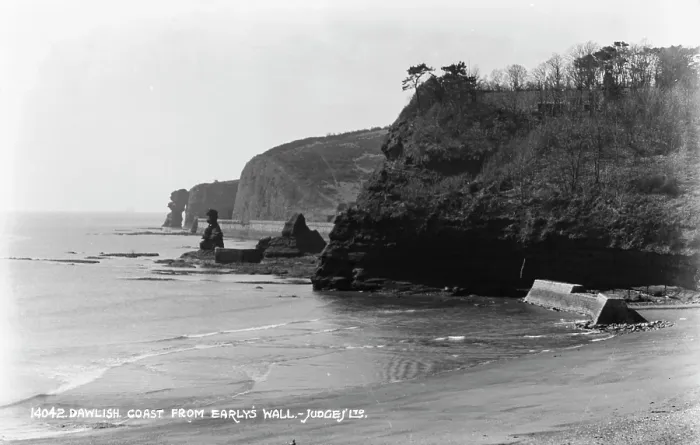 Framed Print : Dawlish Coast from Early's Wall Framed Print : Dawlish Coast from Early's Wall