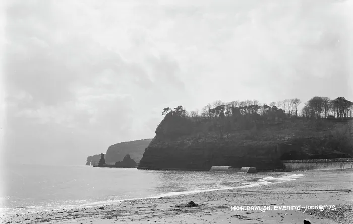 Framed Print : Dawlish Coastline at Dusk Framed Print : Dawlish Coastline at Dusk