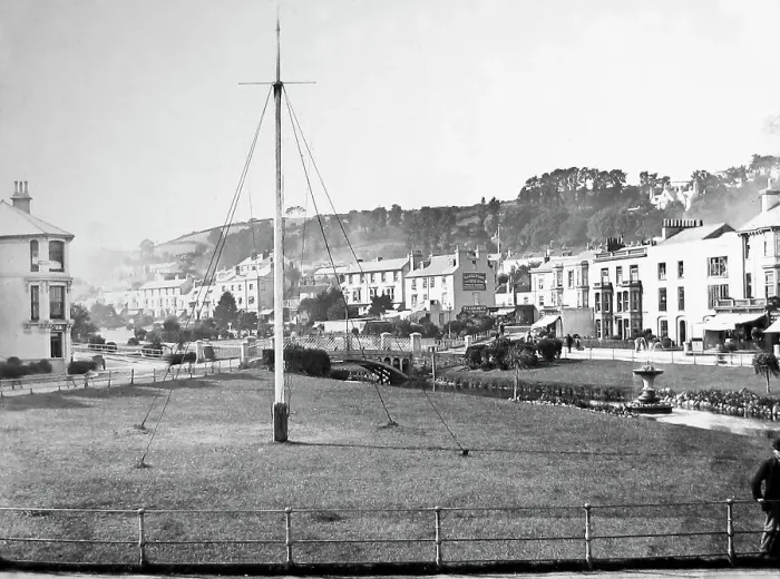 Framed Print : Dawlish devon Framed Print : Dawlish devon