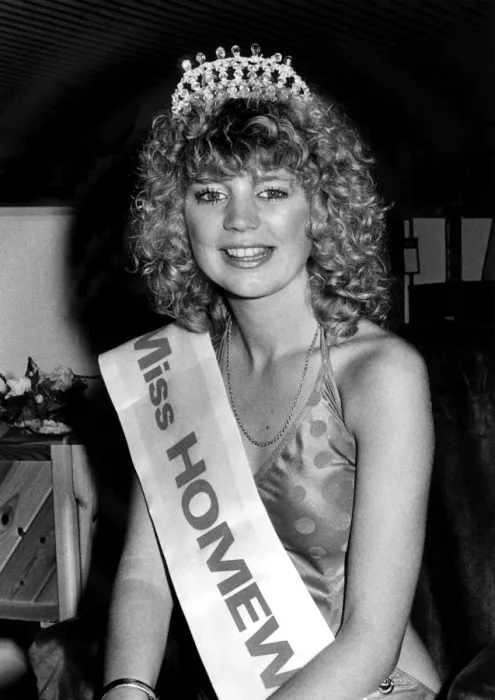 Framed Print : Dawn Schula, beauty queen, St Ives, Cornwall Framed Print : Dawn Schula, beauty queen, St Ives, Cornwall