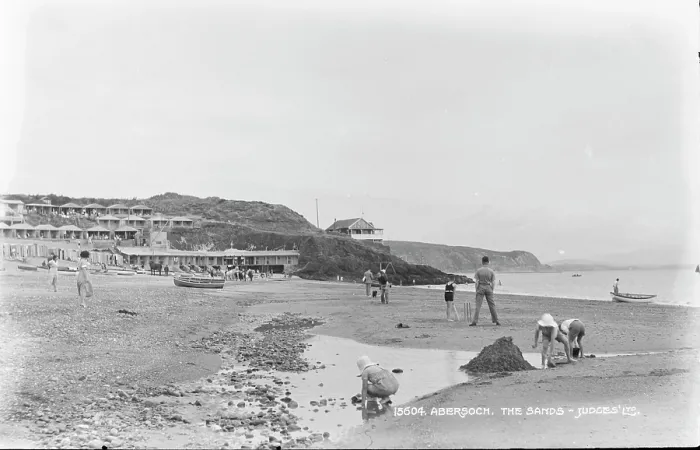 Framed Print : A Day at the Beach in Abersoch Framed Print : A Day at the Beach in Abersoch