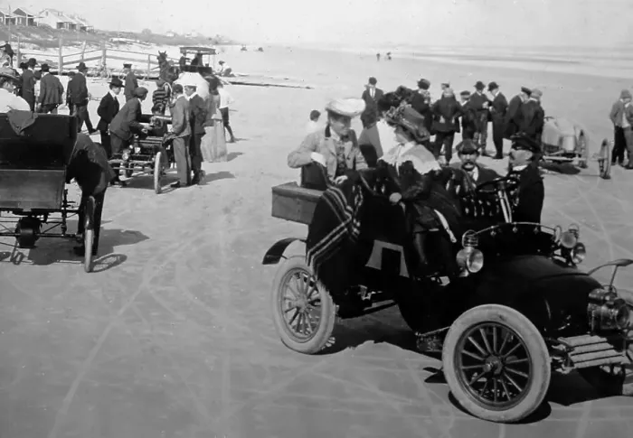 Framed Print : Daytona Beach Racetrack, USA, early 1900s Framed Print : Daytona Beach Racetrack, USA, early 1900s