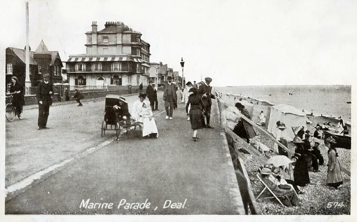 Framed Print : Deal, Kent - Marine Parade. Date: circa 1910s Framed Print : Deal, Kent - Marine Parade. Date: circa 1910s