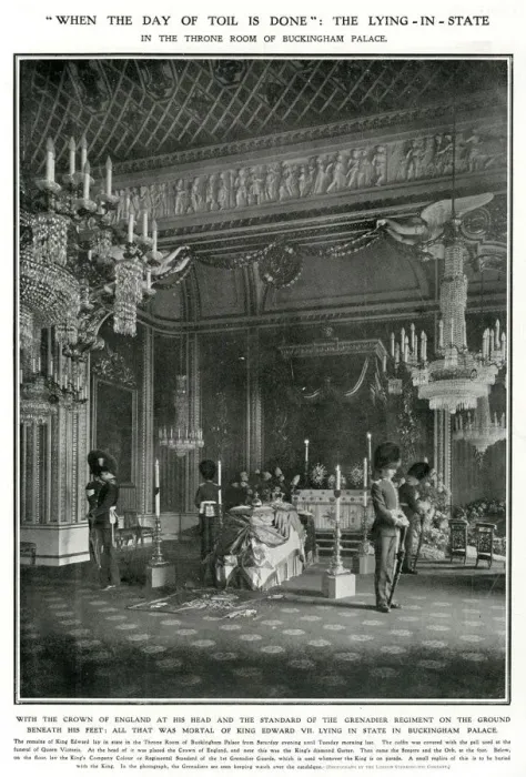 Framed Print : Death of Edward VII - Lying-in-state 1910 Framed Print : Death of Edward VII - Lying-in-state 1910