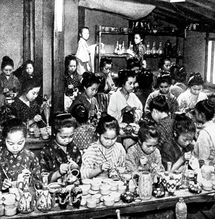 Framed Print : Decorating pottery, Japan, early 1900s Framed Print : Decorating pottery, Japan, early 1900s