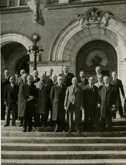 Framed Print : Delegates outside International Court of Justice, The Hague Framed Print : Delegates outside International Court of Justice, The Hague