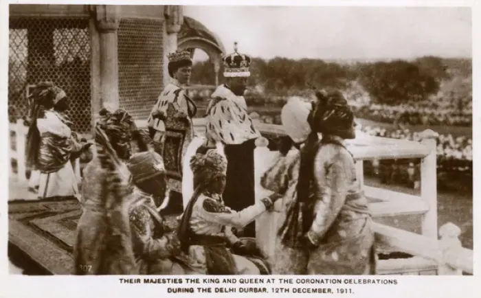 Framed Print : Delhi Durbar - King George V and Queen Mary Framed Print : Delhi Durbar - King George V and Queen Mary