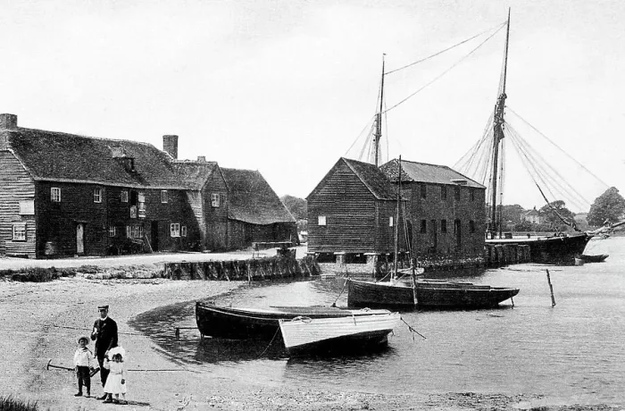 Framed Print : Dell Quay, Chichester early 1900's Framed Print : Dell Quay, Chichester early 1900's