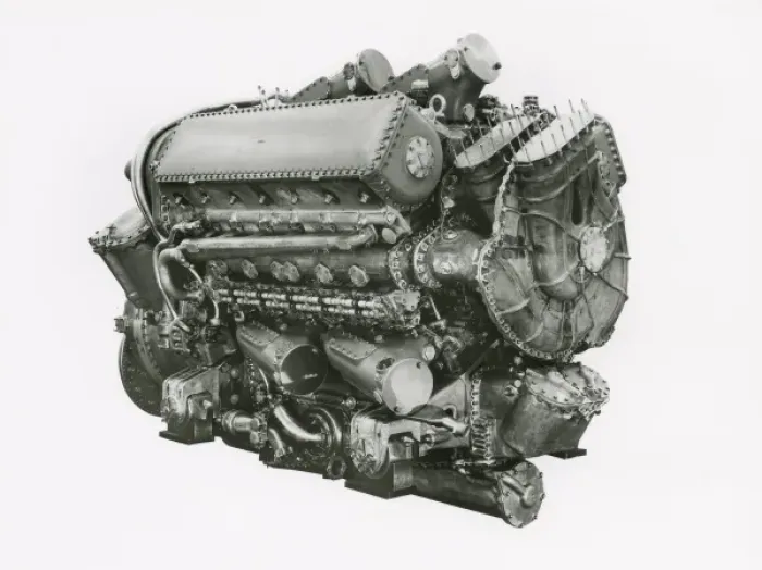 Framed Print : Deltic 18, first 18 cylinder Deltic engine, E130 Framed Print : Deltic 18, first 18 cylinder Deltic engine, E130