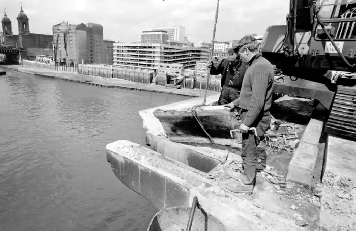 Framed Print : Demolition of London Bridge, London Framed Print : Demolition of London Bridge, London