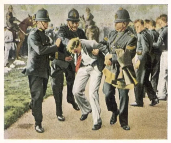 Framed Print : Demos in Hyde Park / 1931 Framed Print : Demos in Hyde Park / 1931